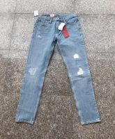 ?Levi’s 512 สีฟอกอ่อน ผ้าไม่ยืด ทรงกระบอกเล็กเข้ารูป ( สินค้าของแท้จากช็อปเป็นล็อตเก่า ผลิตปี 2017 )