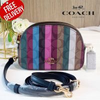 กระเป๋าสะพาย Coach 
Mini Serena Crossbody In Signature Canvas. ออก Shop USA รับประกันของแท้ 100%