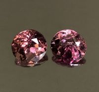 Pink tourmaline 1.40cts 6mm round shape 1 pair 2 pieces 100% natural gemstones ทัวร์มาลีนสีชมพู 1.40cts 6mm ทรงกลม 1 คู่ 2 ชิ้น หินธรรมชาติ 100%