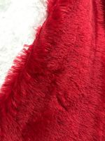 ผ้ากำมะหยี่ขนนุ่มฟรุ้งฟริ้ง สีแดง มีผ้าหน้ากว้าง150cm ความยาว50cm ราคา140บาท