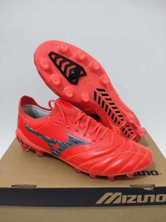 sepatu bola mizuno original