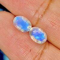 มูนสโตนธรรมชาติสีน้ำเงิน 1.4cts 7x5mm.คู่ 1.4cts natural blue moonstone 7x5mm pair