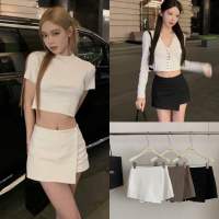 Jennie skirt???(S,M 470฿ฟรีส่ง) กระโปรงกางเกงขาสั้น ทรงป้ายด้านหน้า ซิปซ่อนข้าง โทนสีพื้น สวยเรียบหรู ดูดี ผ้าไม่บาง งานมีซับในอย่างดีค่ะ เบสิคแมทช์ง่าย ใส่กับอะไรก็น่ารักค่ะ ต้องจัดครบสีแล้วค่าา!