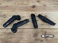 พักเท้าแต่ง หน้า-หลัง Foot pegs aluminum CNC black สำหรับ Triumph Bonneville T100/T120 ปี 16 ขึ้นไป