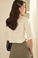 Jamie crop shirt (white) เสื้อครอปเชิ้ตสีขาว