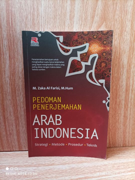 Buku Pedoman Penerjemahan Arab Indonesia By M Zaka Al Farisi Lazada Indonesia