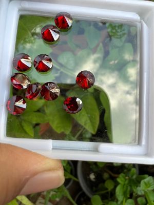 CZ คิวบิกเซอร์โคเนีย เพชรรัสเซีย Cubic Zirconia ทรงกลม สี GARNET สีโกเมน 4.00 มิลAmerican diamond stone ROUND SHAPE 4.00MM ( 10 PCS เม็ด )