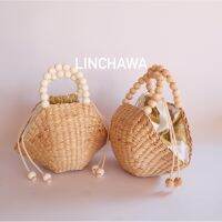 Linchawa  bag หูจับลูกปัดไม้     ซับผ้าพิมพ์ลายใบไม้ธรรมชาติ?ที่นี่ที่เดียว  Size กว้าง 11” สูง 7” ใส่โทรศัพท์มือถือได้  กระเป๋าสานผักตบชวาจากแหล่งผลิตจังหวัดพะเยา DIY by Linchawa