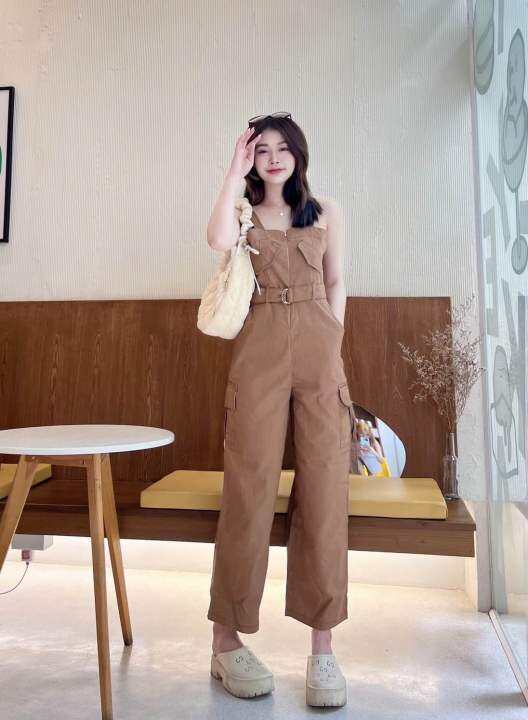 จั๊มสูทขายาว-ทรงเอี๊ยม-รุ่น-seam-jumpsuit-งานเย็บตะเข็บ-มีหลายสี-แลเผ้าหนามากๆ