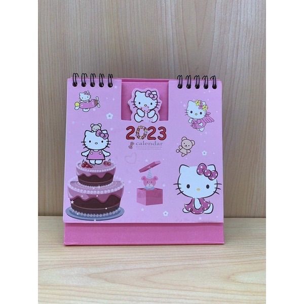 พร้อมส่ง-ปฏิทินตั้งโต๊ะ-ปฏิทิน-2023ลายการ์ตูนน่ารัก-สีสวย-calendar-2566