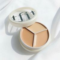 ส่งฟรี จำนวนจำกัด! TFIT Cover Up Pro Concealer 15g รองพื้น 3 เฉดสีในตลับเดียว คอนซีลเลอร3สี ปกปิดจุดด่างดำ รอยสิว