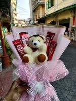 Graduation bouquet KITKAT and doll