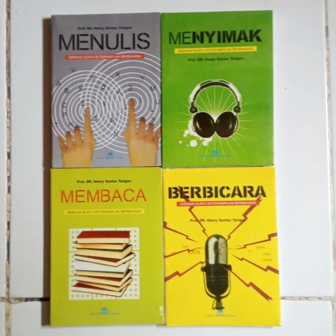 Paket Buku Menulis Membaca Menyimak Berbicara Sebagai Suatu