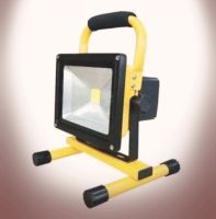 ไฟสปอร์ตไลท์ LED แบบพกพา Out Door กำลัง 30 W - สีเหลือง (0415)