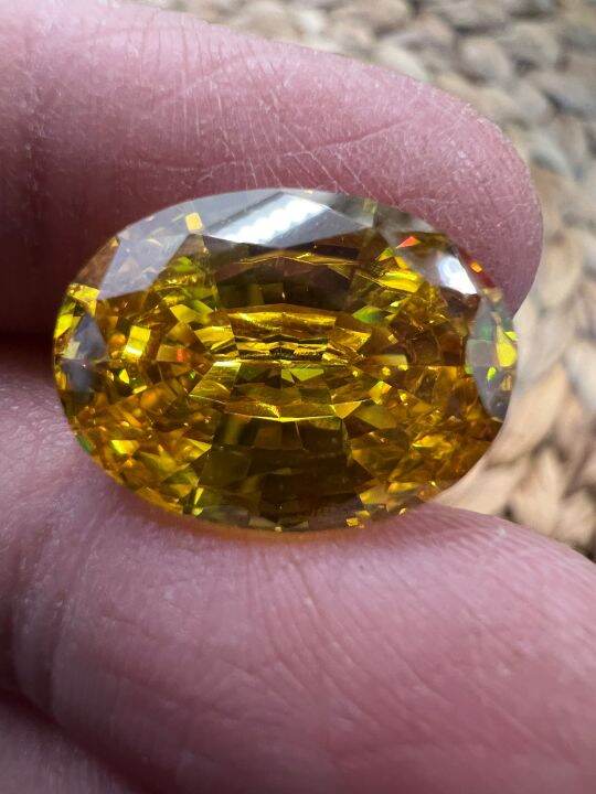 หนักรวม-33-กะรัต-carats-1-เม็ด-20x17-mm-เพชรรัสเซีย-diamond-เหลี่ยมชั้น-รูปไข่-yellow-สีเหลือง-เพชรรัสเซีย-oval-cubic-zirconia