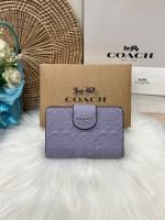 NewCoachhh? กระเป๋าสตางค์ใบกลาง Hiendor size: 6"