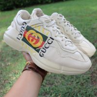 ส่งฟรี Gucci Rhyton-logo Leather Sneakers - Authentic and Affordable ใส่ได้หญิง-ชายตามขนาด Unisex Size7 Pre-owned