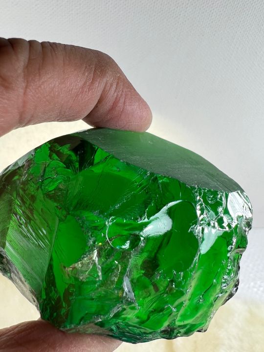 มรกต-เอมเมอรัล-หนัก-318-gram-เพชรรัสเซีย-พลอย-ก้อน-สี-emerald-cubic-zirconia-ความยาว-xความกว้าง-40x50-มิลลิเมตร