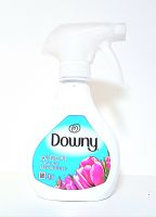 ผลิตภัณฑ์ขจัดกลิ่นบนผ้า Downy Sunrise Fresh สเปรย์ฉีดผ้าหอม ขจัดกลิ่นเหม็นให้หอมสดชื่น  สำหรับผ้าซักยาก ขนาด 200 ml