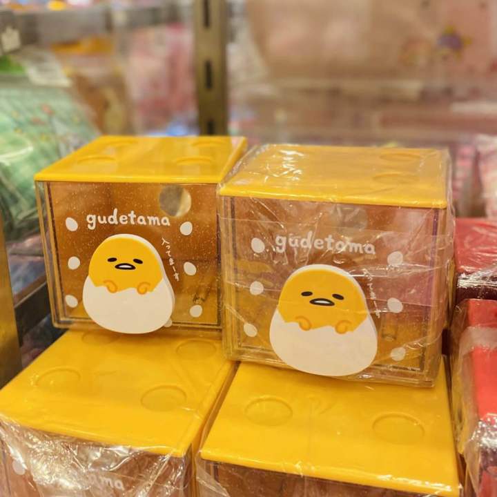 กล่องใส่ของ Gudetama ขนาด ความยาว : 9 ซม. * ความกว้าง : 9 ซม. * ความสูง : 8 ซม.