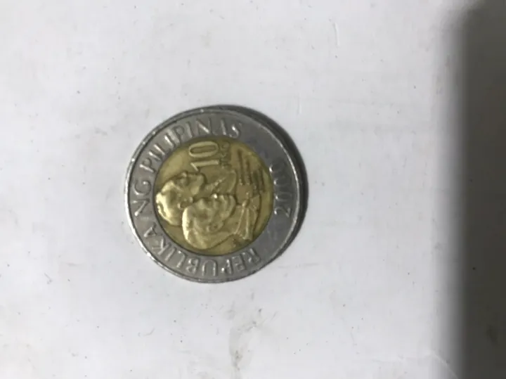 2000 10 peso coin semi hard to find. In Good Condition for only 110 per ...