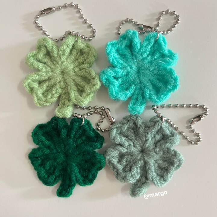 cloverleaf-keychain-แบบ2-พวงกุญแจใบโคลเวอร์-พวงกุญแจไหมพรมถัก