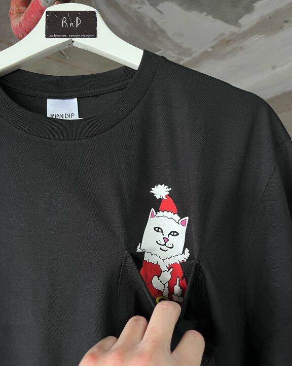 ของแท้-ripndip-lord-santa-pocket-tee