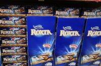 ROXTA  ร็อกซ์ตาขนมรสช็อกโกแลตและคาราเมลสอดไส้เวเฟอร์ 24 กรัม บรรจุ 12 ชิ้น