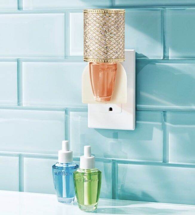 Bath and Body Works Wallflower Fragrance refill ( น้ำหอมปรับอากาศ