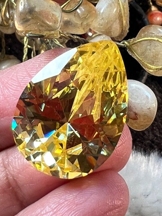คิวบิกเซอร์โคเนีย-เพชรรัสเซีย-diamond-หนัก-49-กะรัต-carats-1-เม็ด-royal-gold-yellow-สี-yellow-dark-18x25-mm-pear-cubic-zirconia