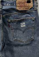 กางเกงยีนส์(มือสองแท้?%) Levi’s 501เอวป้าย 33” เอววัดจริง 33” MADE IN SPAIN (รหัสU34) ยาวทั้งตัว 41” ยาวจากเป้าถึงปลายขา 29.5” ปลายขากว้าง 8” ***สนใจสอบถามเพิ่มเติมได้ค่ะ***