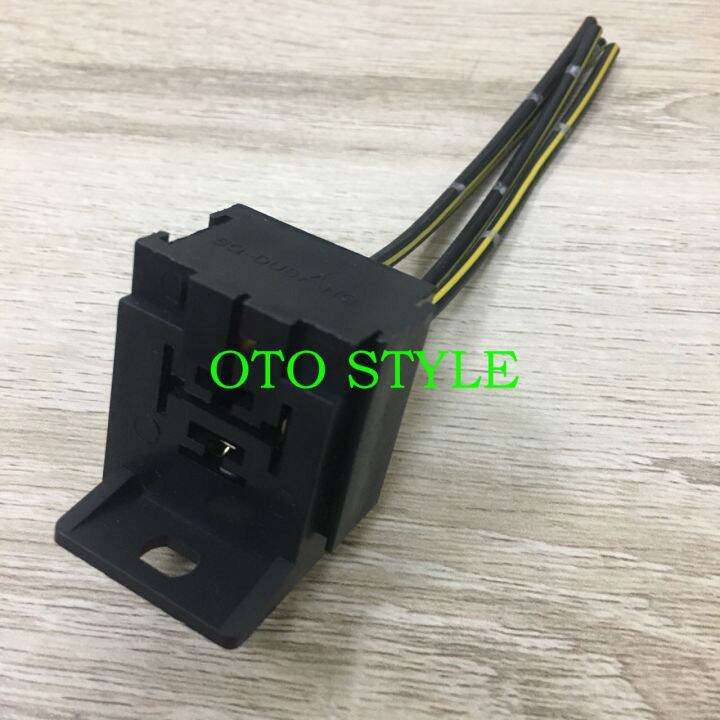 SOCKET CABLE RELAY SOKET RELAY KLAKSON & LAMPU GANDENG / SUSUN