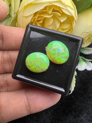 OPAL โอปอล สี PERIDOT 9X7 มม 2 เม็ด SHAPE OVAL Synthetic Opal โอปอสังเคราะห์ LAB MADE OPAL OVAL 9X7 MM 2 PCS