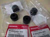 ยางรองกล่องเก็บของใต้เบาะ/ หรือยางลองกล่อง u box honda เวฟ 125??อะไหล่แท้ศูนย์ รหัส 81253-KPH-900 (ขายชุดละ 4 ตัว)