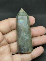 ? ลาบลาดอไลท์ แท่งหกเหลี่ยม  ( Labradorite )
? มี VDO ให้ชมใต้โพสครับ
? ขนาดสูง 7.5 ซม.
? น้ำหนัก 62 กรัม