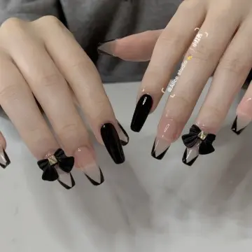 Mẫu Nail Màu Đen Đơn Giản Đẹp Sang Chảnh Cá Tính