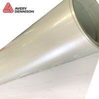 Avery Dennison SW900 สติ๊กเกอร์ติดรถแบบเงาสีขาวมุก (30cm.x30cm.)