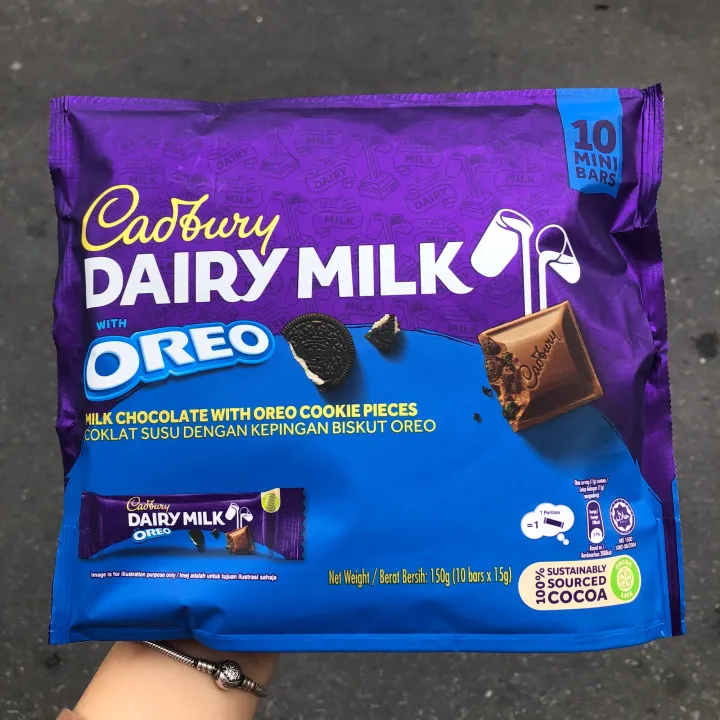 Cadbury Dairy Milk with Oreo แคดเบอร์รี่ ช็อกโกแลตนมผสมโอริโอ้ Lazada