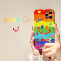 Play Sheng สไตล์เกาหลี INS เคสโทรศัพท์มือถือลายทางสีรุ้งลายหัวใจลายหน้ายิ้มสำหรับ iphone13promax iPhone 13เคสป้องกันซิลิโคนกันกระแทกหุ้มทั้งเครื่องไอเดียสร้างสรรค์แบบใหม่สำหรับผู้หญิง14Pro 12 14PM