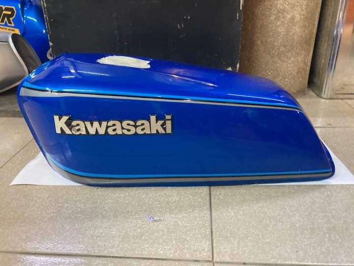 สติกเกอร์-ถังน้ำมัน-kawasaki-gto-สำหรับถังสีน้ำเงิน-ไม่มี-logo-kawasakiในชุด