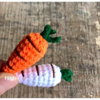 แพคละ 10 ชิ้น/ ? แครอทจิ๋วถักไหมพรม Diy Crochet carrot ขนาด 5 cm.