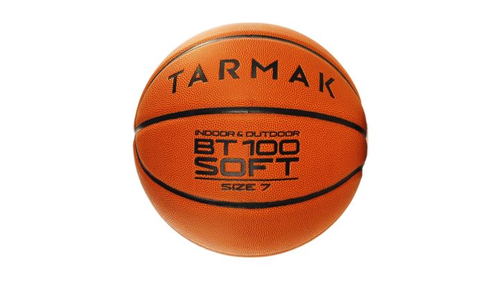 Tarmak Resist 100 Rubber Basketball Size 7 Good Durability with
