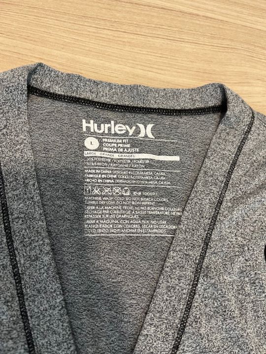 เสื้อคลุม-hurley-ไซส์-l-สภาพสวยมากใหม่มากค่ะ-ไม่มีตำหนิ