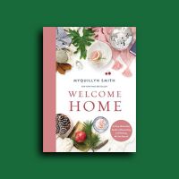 Welcome Home: A Cozy Minimalist Guide to Decorating and Hosting All Year Round