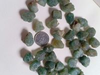 Green Apatite | อพาไทต์สีเขียว หินดิบ หินธรรมชาติ อัญมณี สีเขียว

1 ชิ้น