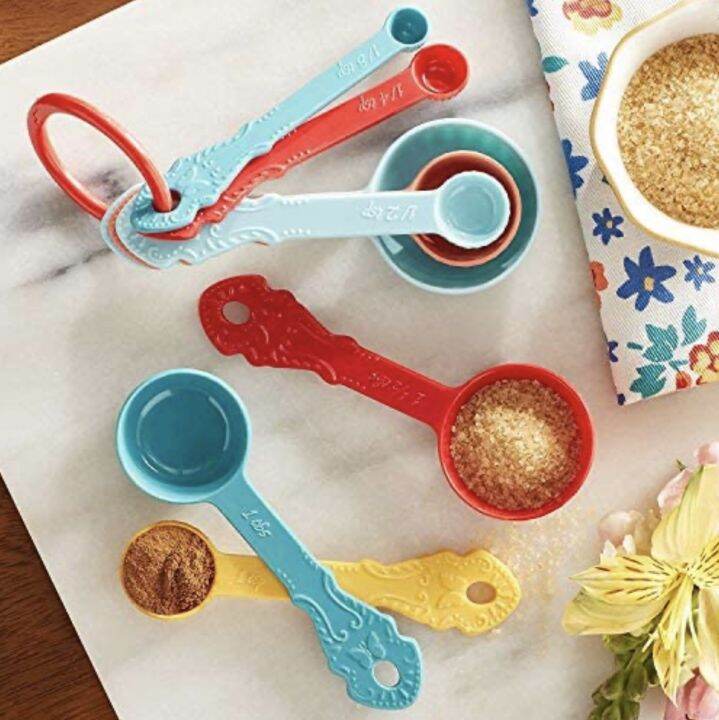 The Pioneer Woman Timeless Beauty 8Piece Melamine Measuring Spoon