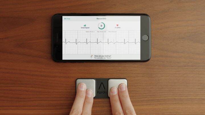 AliveCor KardiaMobile Personal EKG Device And Heart Monitor - Single ...