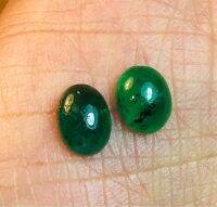 พลอยมรกตธรรมชาติหลังเบี้ย 2.54cts คู่8x6mm 2.54cts natural emerald cabochon gemstone 8x6mm pair