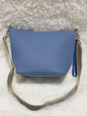 กระเป๋า FIND KAPOOR สีฟ้า-ขาวครีม