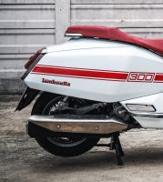 ใหม่!! Sticker ฝาข้าง Lambretta X300 SR ลายเส้น (1 ชุด/ 2ชิ้น)  สวยคมติดตั้งง่ายพร้อมเทปยกมีหลายสีให้เลือก : Pocenti